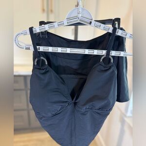 Merona Women's Tankini Swim Top & Skirt in Black Size Large Great Condition